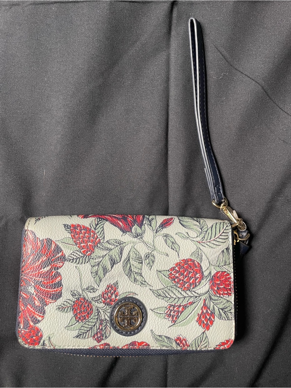 Tory Burch Cream Floral Leather Wristlet with Red Print - Picture 8 of 8
